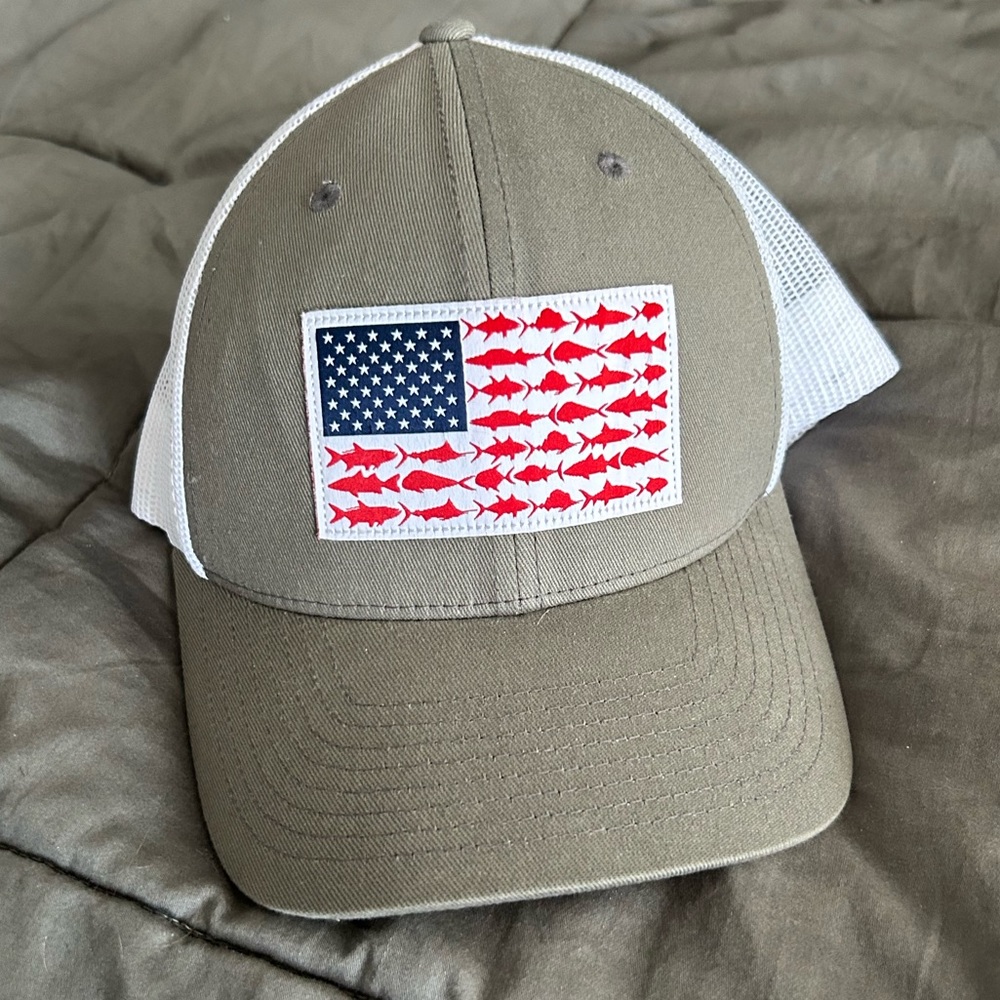 Columbia Fish Flag Titanium Snapback Cap
